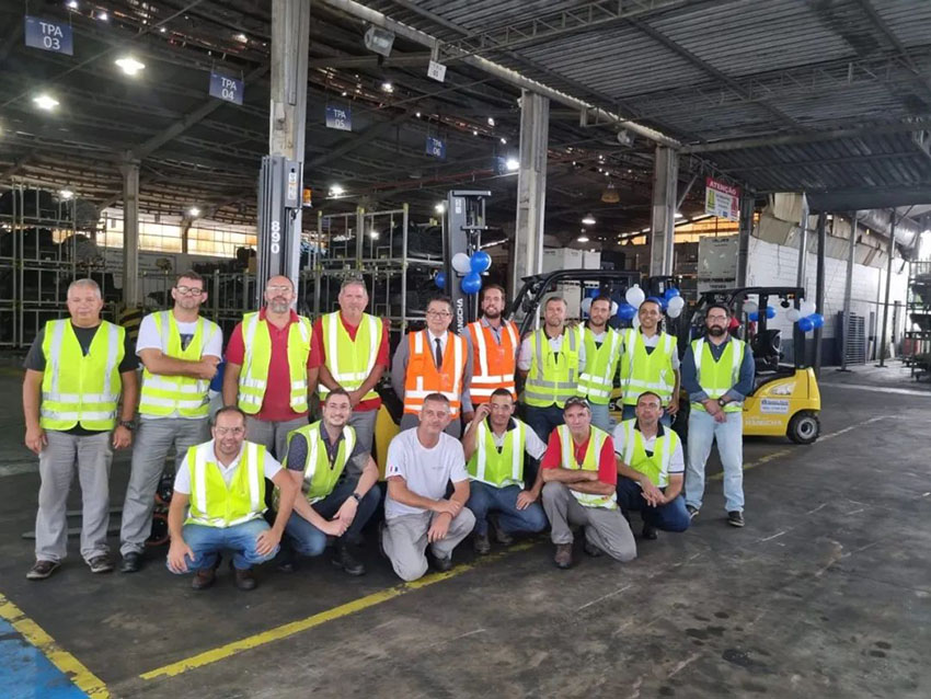 Li-ion Forklifts Delivery to a Brazil Customer in Auto Industry-05.jpg